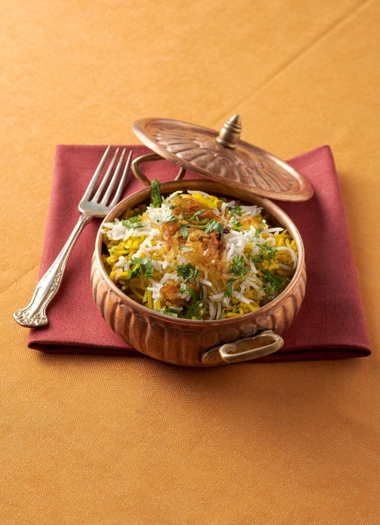Biryani servito al tavolo